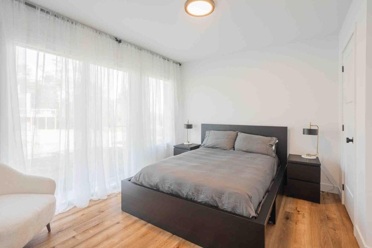 Huge Modern Chalet With Spa And Lake Access Saint-Gabriel-de-Brandon ภายนอก รูปภาพ
