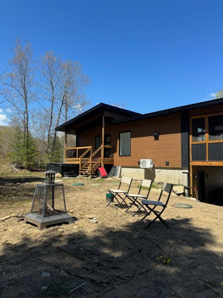 Huge Modern Chalet With Spa And Lake Access Saint-Gabriel-de-Brandon ภายนอก รูปภาพ