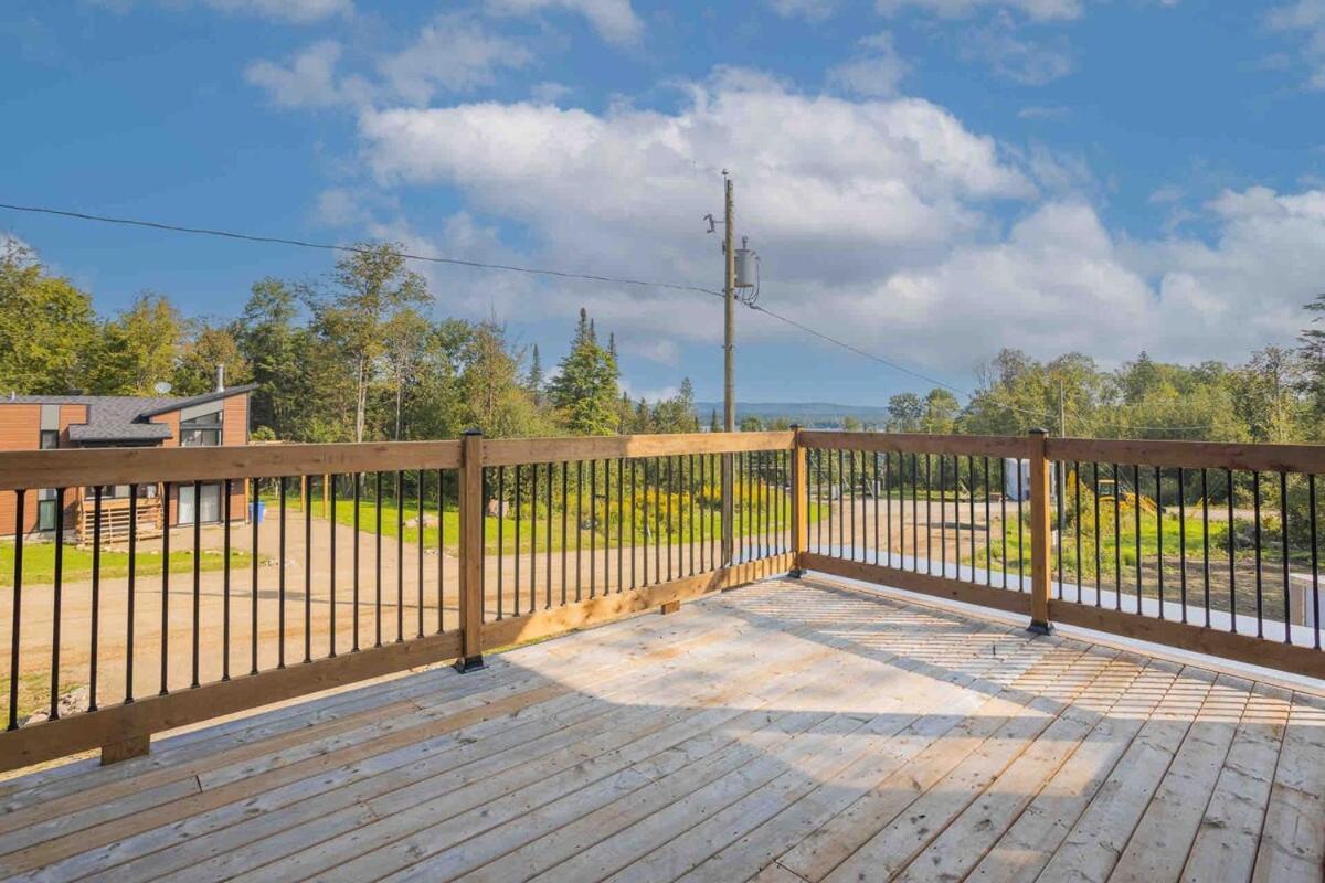Huge Modern Chalet With Spa And Lake Access Saint-Gabriel-de-Brandon ภายนอก รูปภาพ